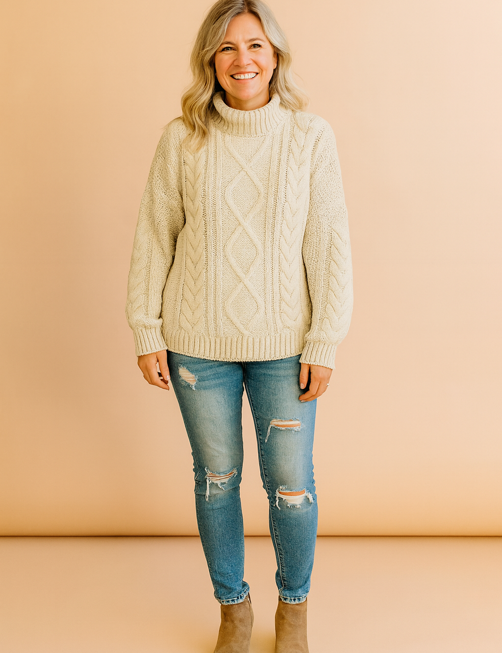 Aria | Classic turtleneck design with texture 1