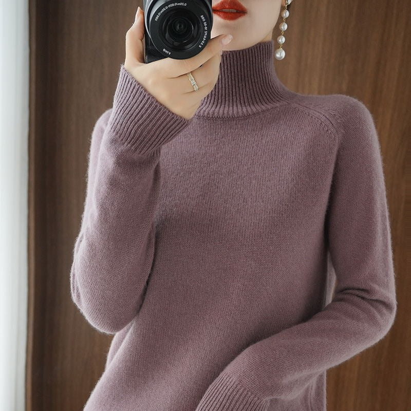 Karolina | Classic-cut turtleneck sweater 6