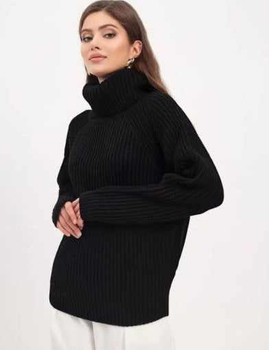 Knitted Turtleneck Tunic, Stylish Comfort for the Cold Season 1