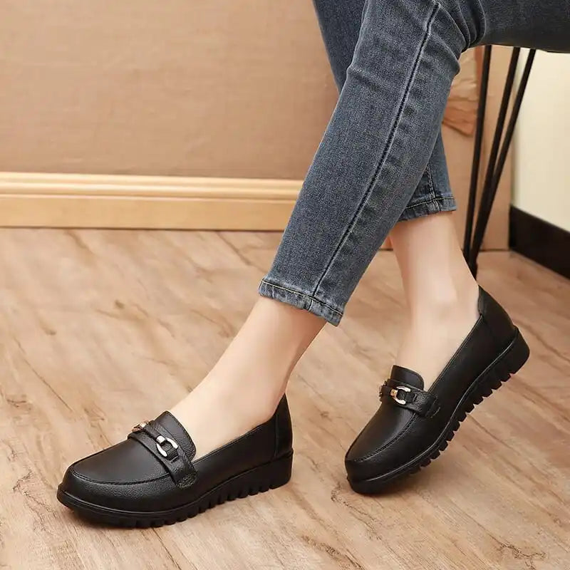 Women's Comfortable Black Ballet Flats Round Toe Faux Leather 3