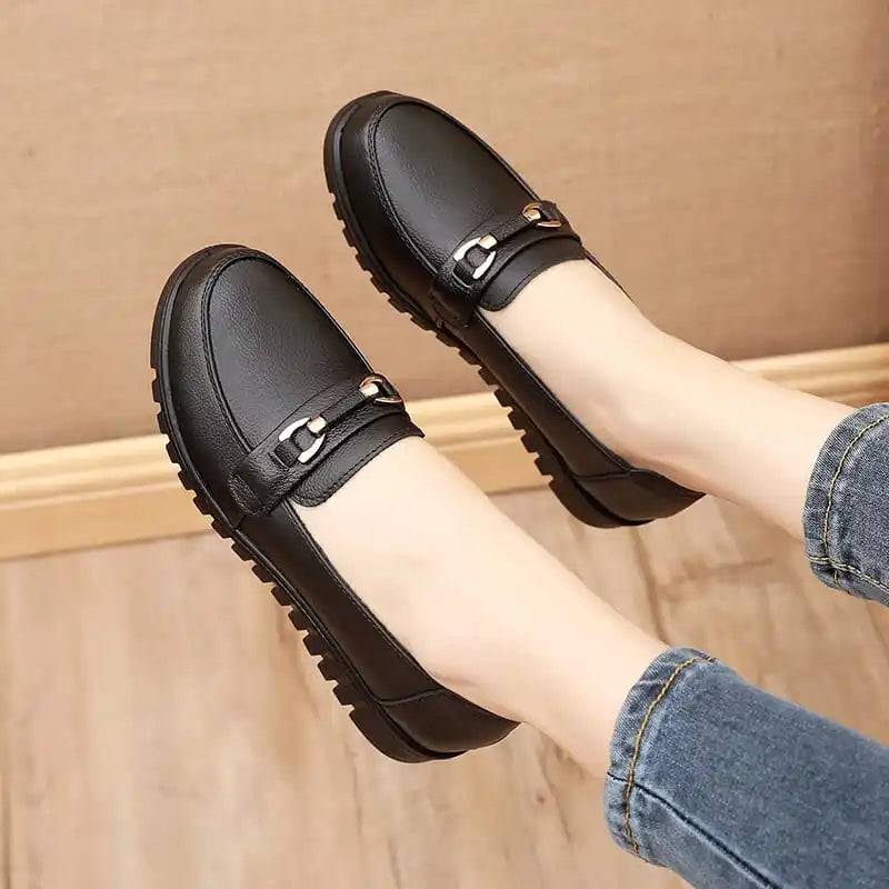 Women's Comfortable Black Ballet Flats Round Toe Faux Leather 4