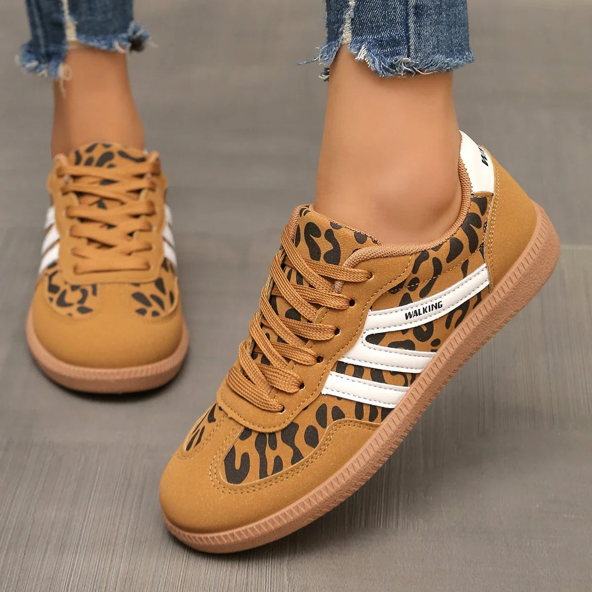 Women's Comfortable Slip-On Sneakers Trendy Design Synthetic 2