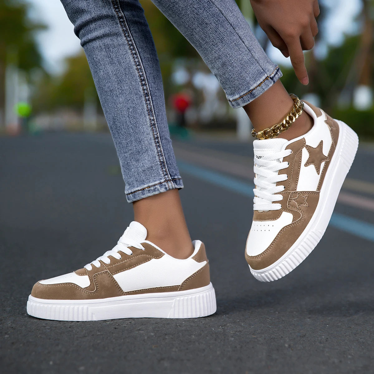 Women's Lightweight Casual Sneakers Breathable Synthetic 2