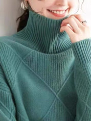 Women's Oversized Cashmere Sweater with 3D Diamond Pattern for Warmth and Style 2