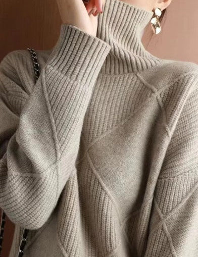 Women's Oversized Cashmere Sweater with 3D Diamond Pattern for Warmth and Style 4