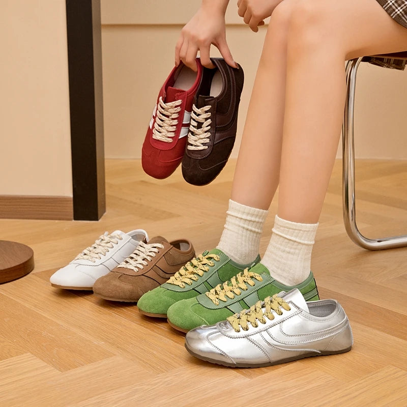 Women's Retro Lace-Up Sneakers Comfortable Synthetic 1